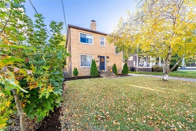 Beach Home For Sale in Lakewood, Ohio