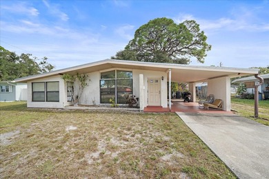 Beach Home Sale Pending in Sarasota, Florida