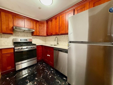 Beach Condo Sale Pending in Flushing, New York