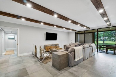 Beach Condo For Sale in Wellington, Florida
