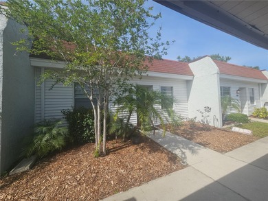 Beach Condo For Sale in Seminole, Florida