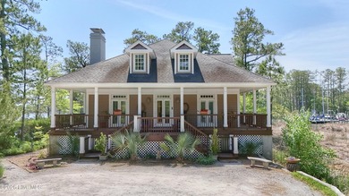 Beach Home For Sale in Oriental, North Carolina