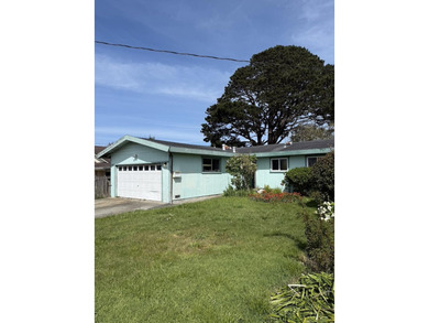Beach Home For Sale in Eureka, California