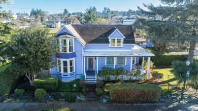 Beach Home For Sale in Coos Bay, Oregon