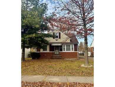 Beach Home Sale Pending in Willowick, Ohio