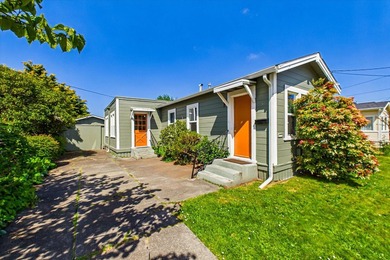 Beach Home Sale Pending in Eureka, California