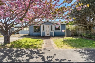 Beach Home For Sale in Mckinleyville, California