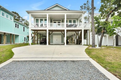 Beach Home For Sale in Oak Island, North Carolina
