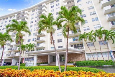 Beach Condo For Sale in Hallandale Beach, Florida
