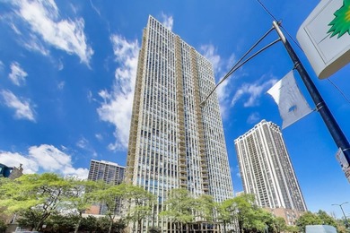 Beach Condo Active Under Contract in Chicago, Illinois
