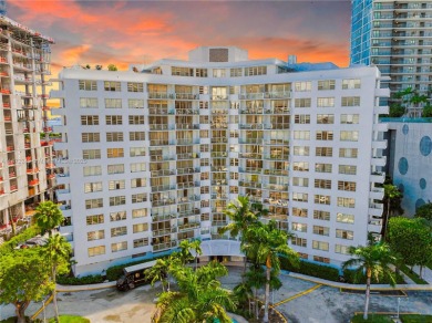 Beach Condo For Sale in Miami, Florida