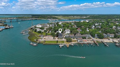 Beach Home For Sale in Beaufort, North Carolina