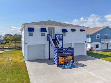 Beach Home For Sale in Rockport, Texas