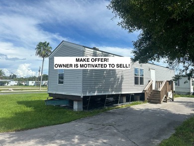 Beach Home For Sale in Venice, Florida