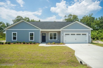 Beach Home For Sale in New Bern, North Carolina