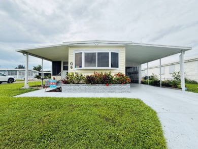 Beach Home For Sale in Bradenton, Florida
