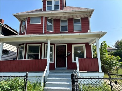 Beach Home For Sale in Cleveland, Ohio