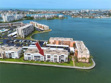 Beach Condo For Sale in South Pasadena, Florida