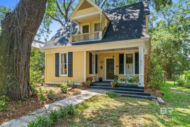 Beach Home For Sale in Fairhope, Alabama