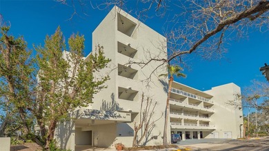 Beach Condo For Sale in Longboat Key, Florida