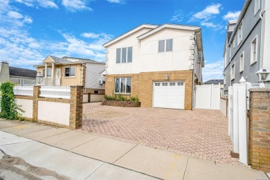 Beach Home For Sale in Island Park, New York