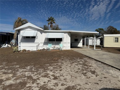 Beach Home For Sale in Weeki Wachee, Florida