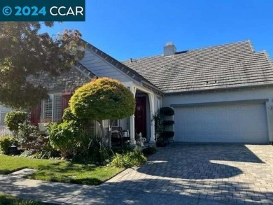 Beach Home For Sale in Vallejo, California