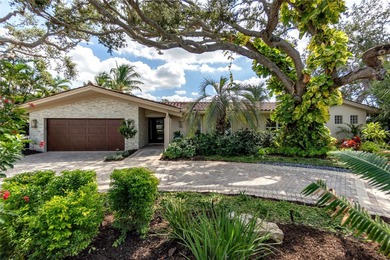 Beach Home For Sale in Sarasota, Florida