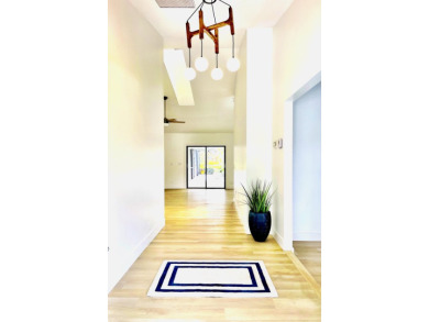 Beach Home For Sale in Palm Beach Gardens, Florida