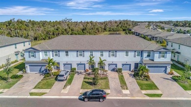 Beach Townhome/Townhouse For Sale in Palmetto, Florida