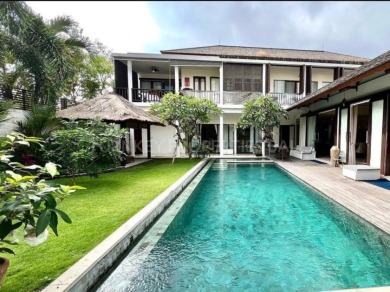 Stunning 5 Bedroom Villa in The Heart of Berawa - Beach Home for sale in Canggu Berawa, Bali on Beachhouse.com