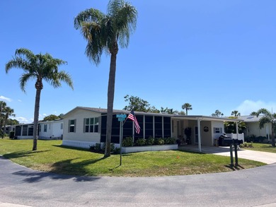 Beach Home For Sale in Sarasota, Florida