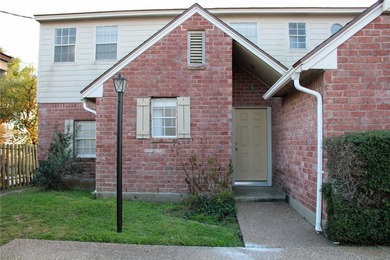 Beach Townhome/Townhouse For Sale in Portland, Texas