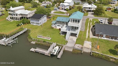 Beach Home For Sale in Cedar Point, North Carolina