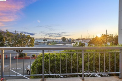 Beach Condo Sale Pending in Emeryville, California