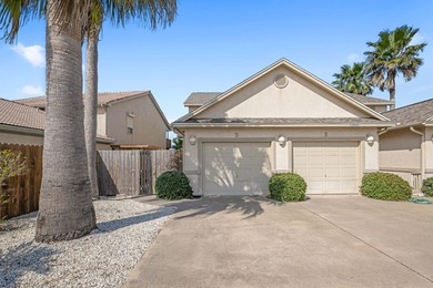 Beach Townhome/Townhouse For Sale in Corpus Christi, Texas