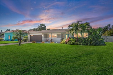 Beach Home Sale Pending in St. Petersburg, Florida