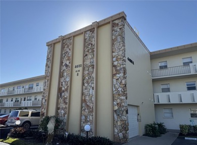 Beach Condo For Sale in Bradenton, Florida