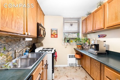 Beach Condo For Sale in Bronx, New York