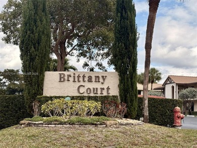 Beach Condo For Sale in Coral Springs, Florida