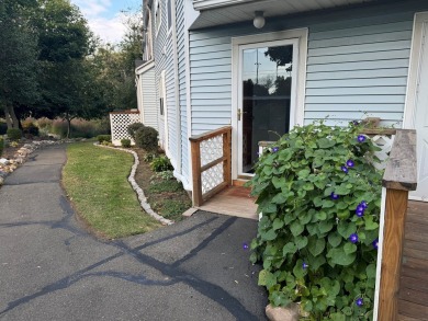 Beach Condo For Sale in New Haven, Connecticut