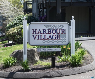 Beach Condo For Sale in Branford, Connecticut