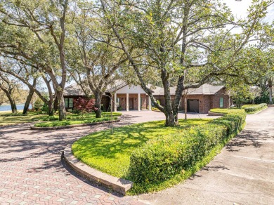 Beach Home For Sale in Fort Walton Beach, Florida