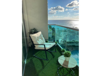 Beach Condo For Sale in Hollywood, Florida