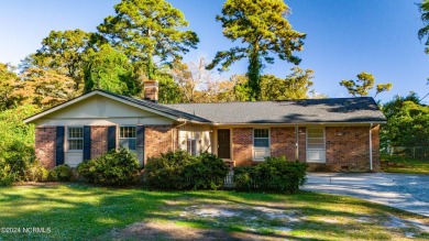 Beach Home For Sale in Morehead City, North Carolina