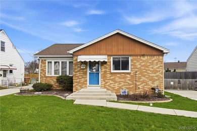 Beach Home Sale Pending in Buffalo, New York