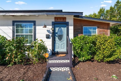 Beach Home For Sale in St. Petersburg, Florida