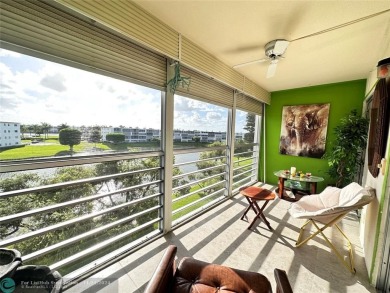 Beach Condo For Sale in Boca Raton, Florida