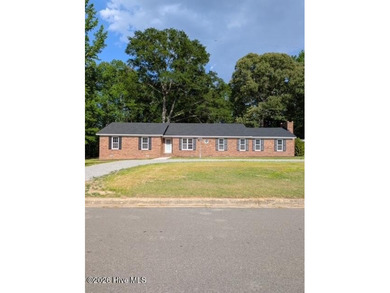 Beach Home For Sale in Hertford, North Carolina