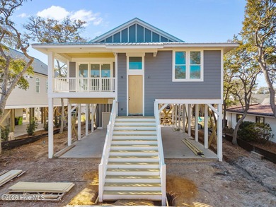 Beach Home For Sale in Oak Island, North Carolina